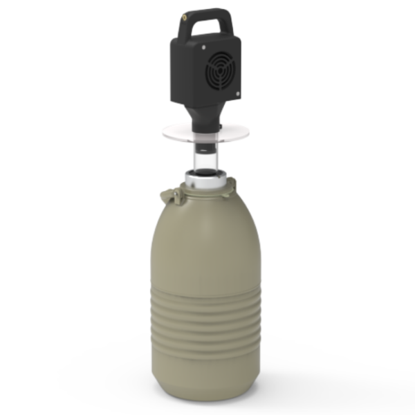 Dry Shipper Air Dryer Inserted Into Dry Shipper