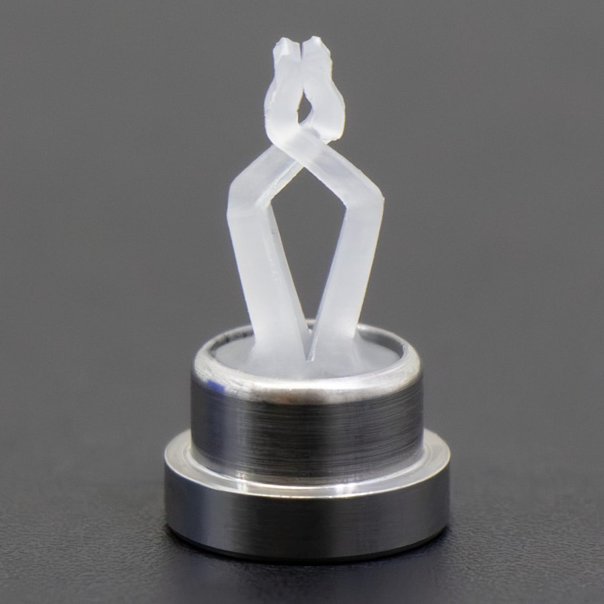 CryoClamp Tweezer Base, Updated Polypropylene Clamp Material